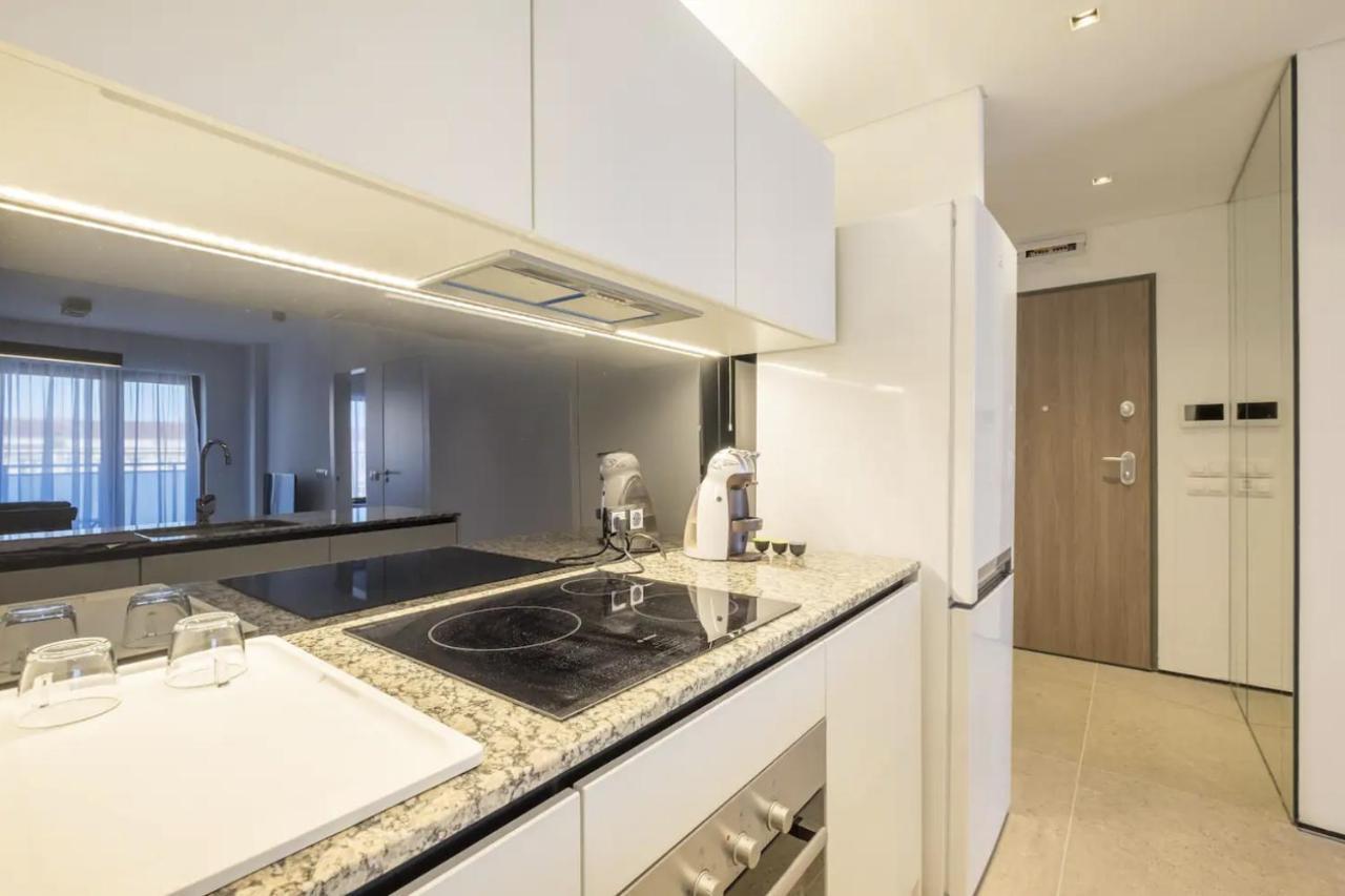 City Apartments - Mall Of Sofia & Metro Station ภายนอก รูปภาพ